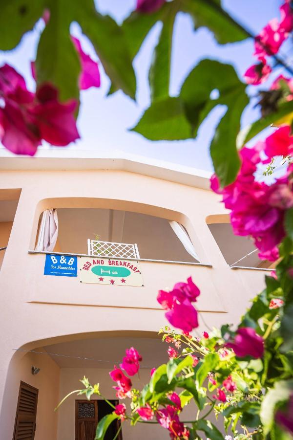 B&B Sos Manneddos ポザーダ エクステリア 写真